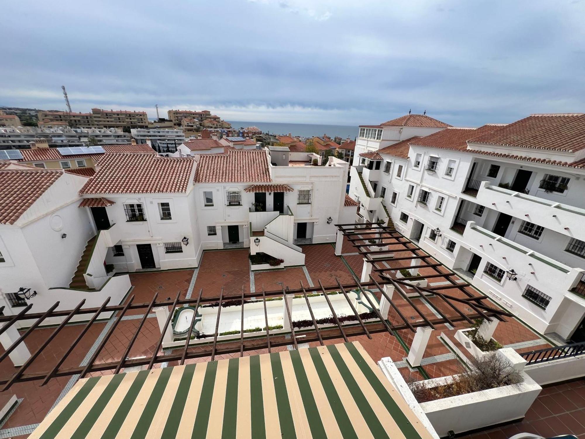 Atico Vistas Al Mar Golf ,Piscina Y Parking Albatros 2 Leilighet Rincón de la Victoria Eksteriør bilde