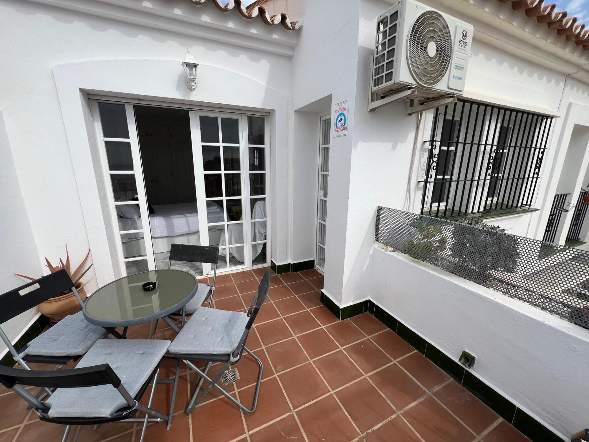 Atico Vistas Al Mar Golf ,Piscina Y Parking Albatros 2 Leilighet Rincón de la Victoria Eksteriør bilde